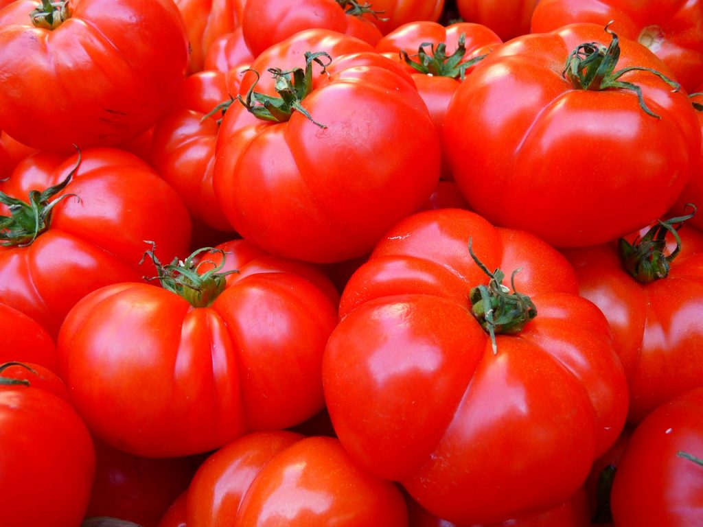 Heirloom Red Beefsteak Tomatoes