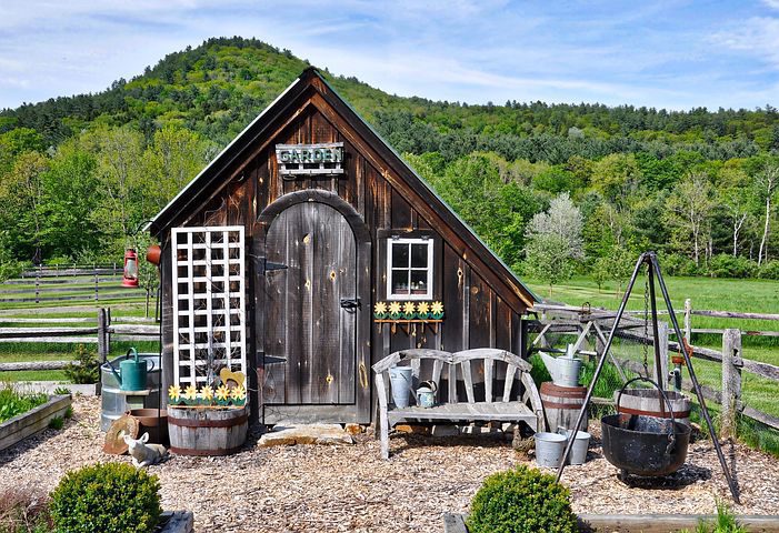 The Comprehensive Guide to Raised Bed Gardening