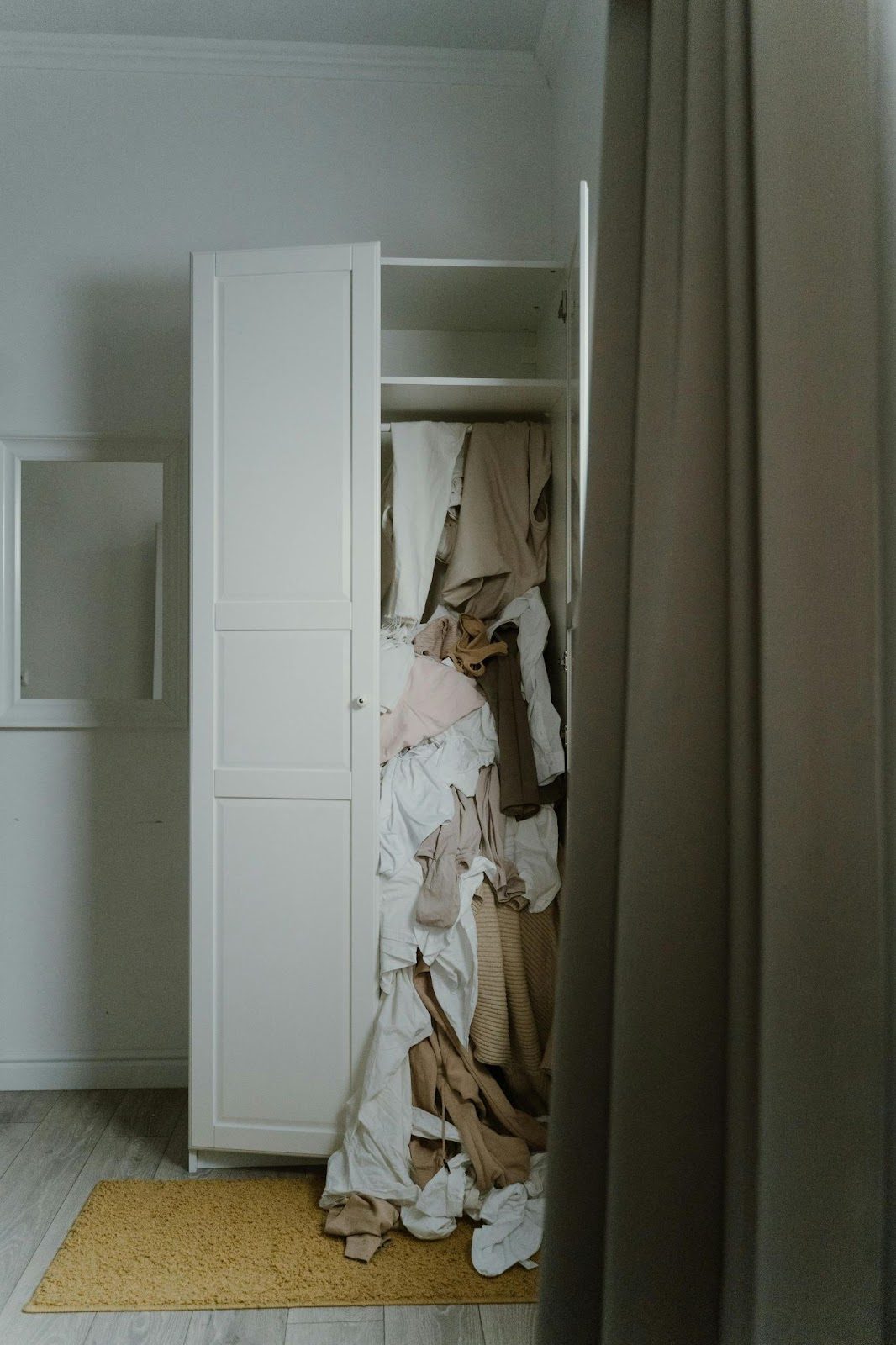 The 7 Biggest Sources of Clutter In The Home top 7 biggest clutter sources in your home (and how to tackle them)