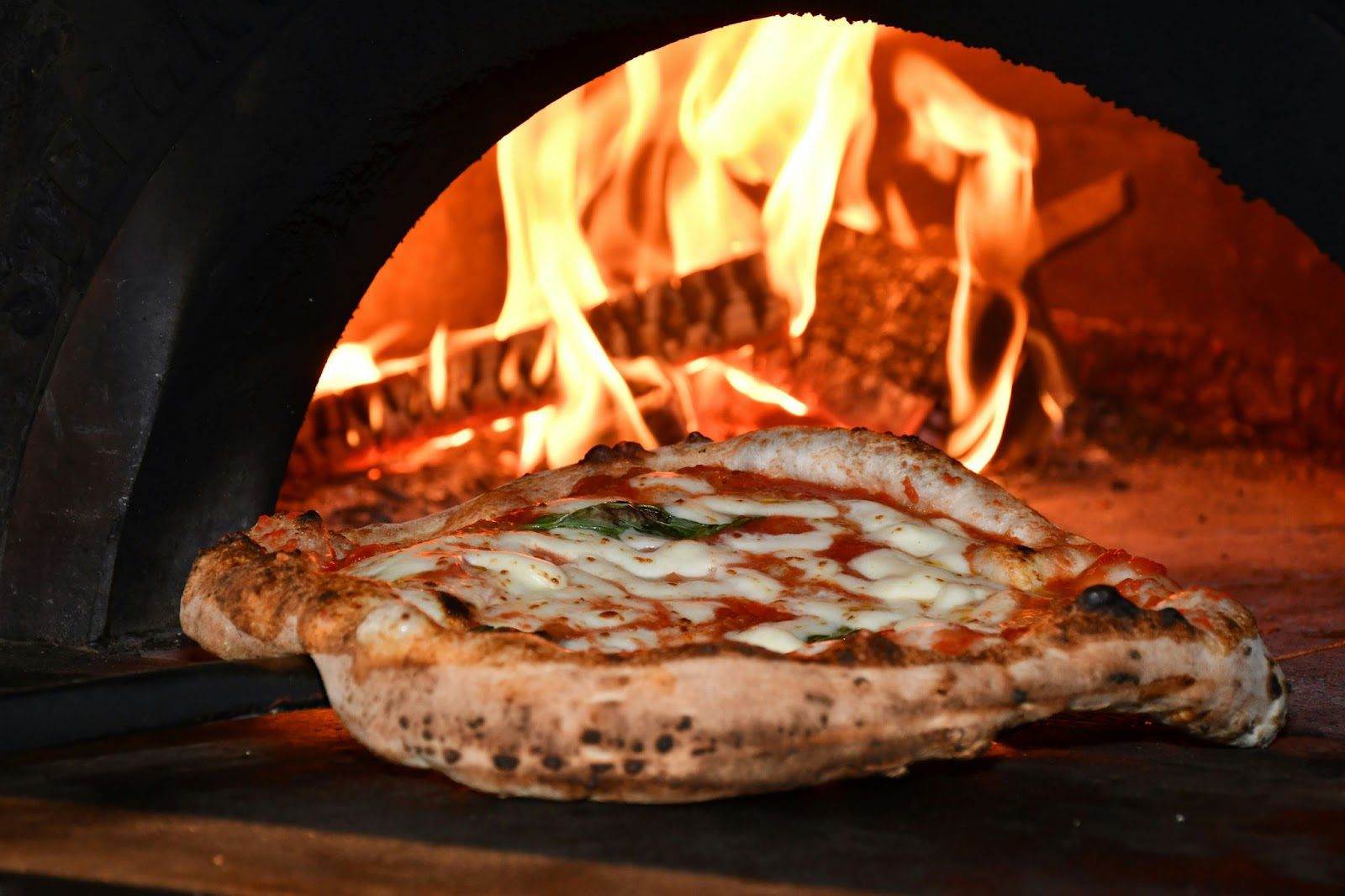 Pizza Oven - Design an Outdoor Entertainment Area for Dreamy Summer Nights