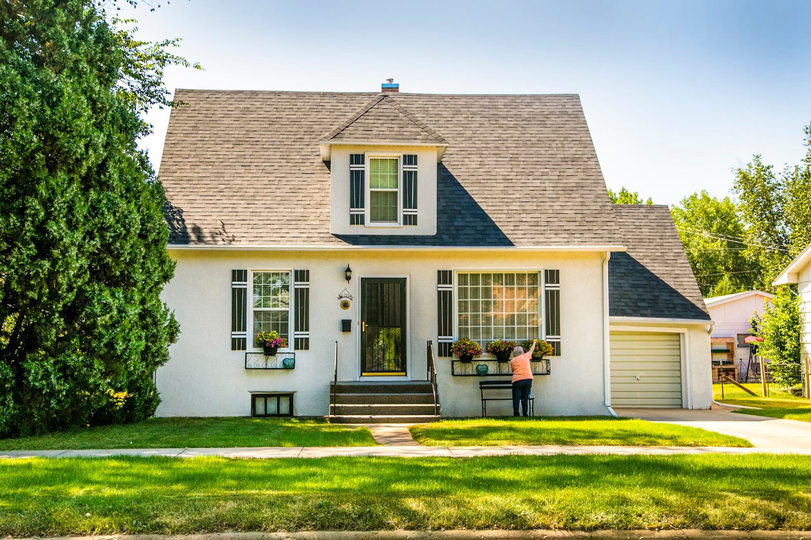 Smart Paths to Homeownership: 5 Strategies for Independent Women