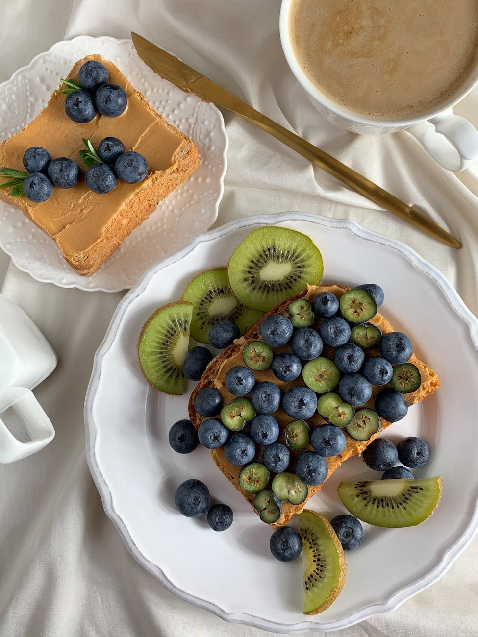 toast with fresh berries on a ceramic plate Easy Meals When You Don’t Feel Like Cooking