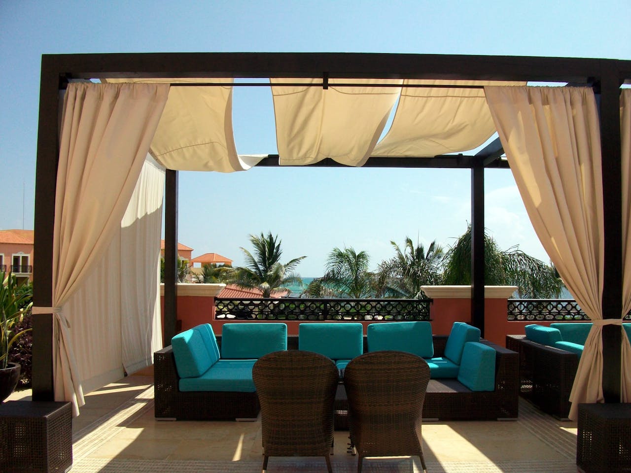 5 Amazing Patio Cover Makers To Shop With For Summer 2025