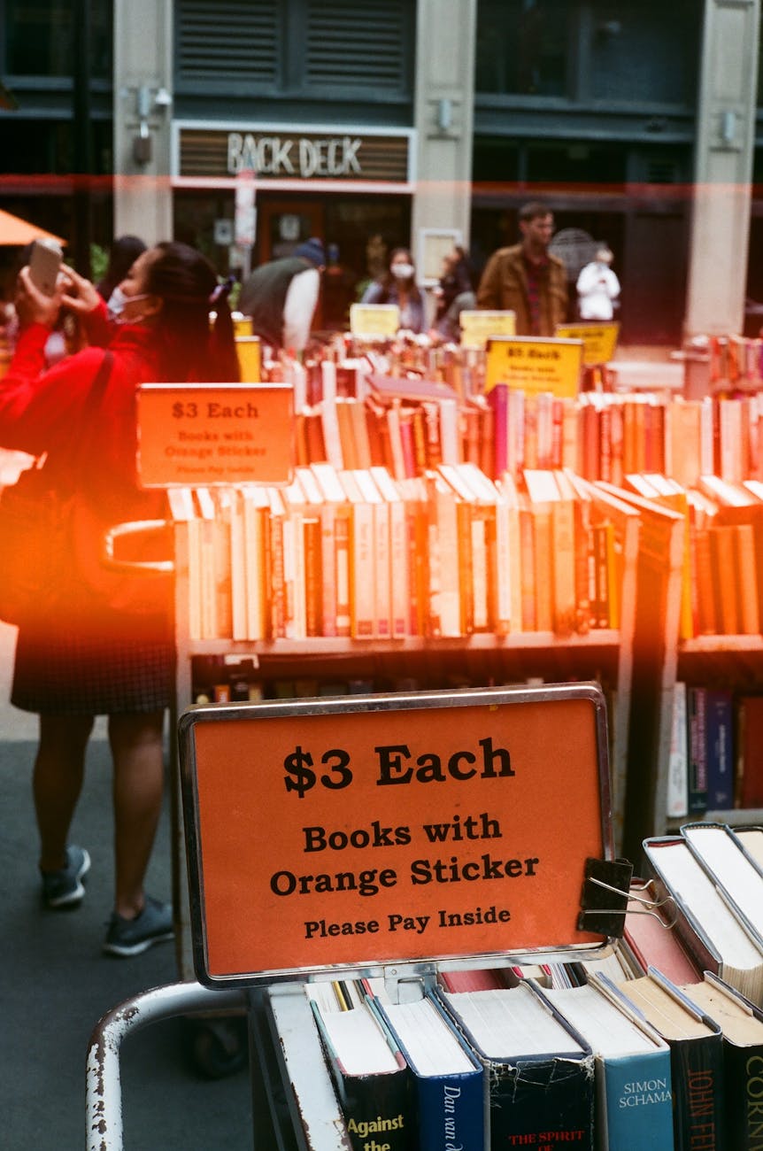 6 Practical Ways of Handling Short-Term Expenses 12 book sale on the street 6 Practical Ways of Handling Short-Term Expenses